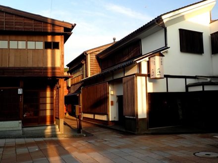 sejour-voyage-circuit-japon-kanazawa-ville-maison-traditionelle
